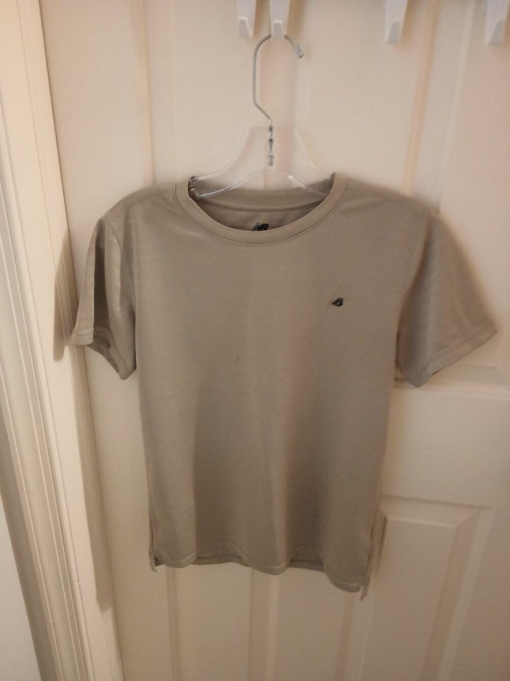 New Balance boys L Short Sleeve T-Shirt